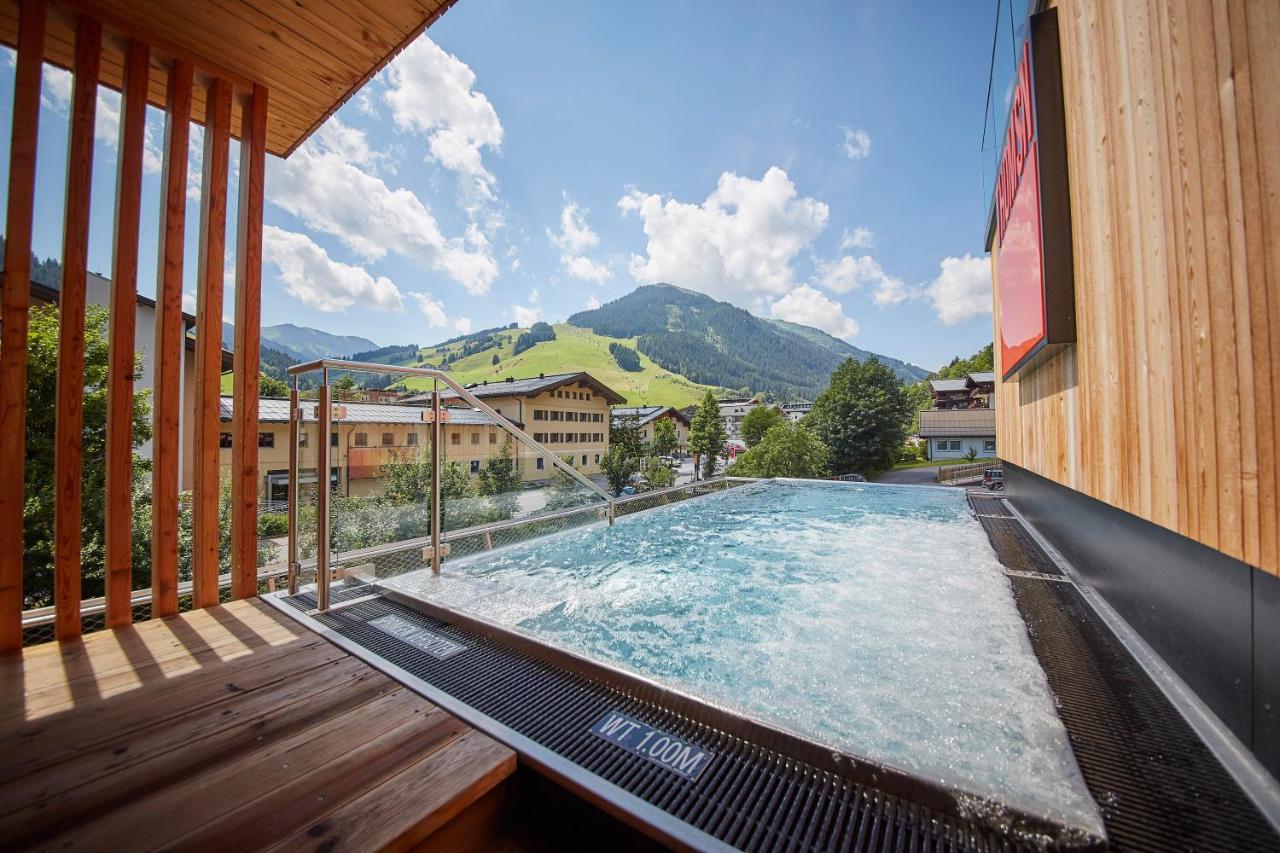 Thomsn Central Hotel & Appartements Saalbach-Hinterglemm Eksteriør billede