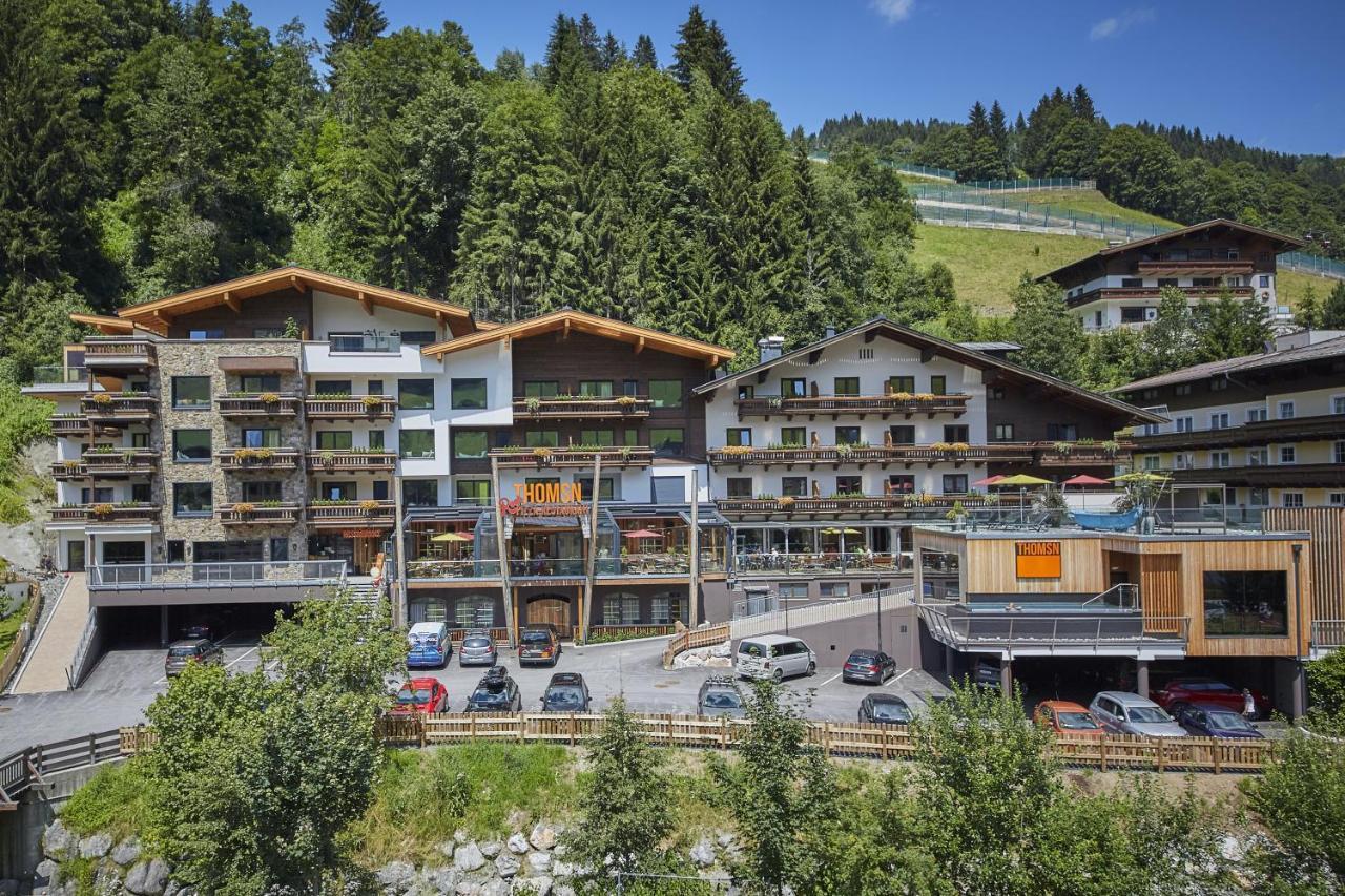 Thomsn Central Hotel & Appartements Saalbach-Hinterglemm Eksteriør billede