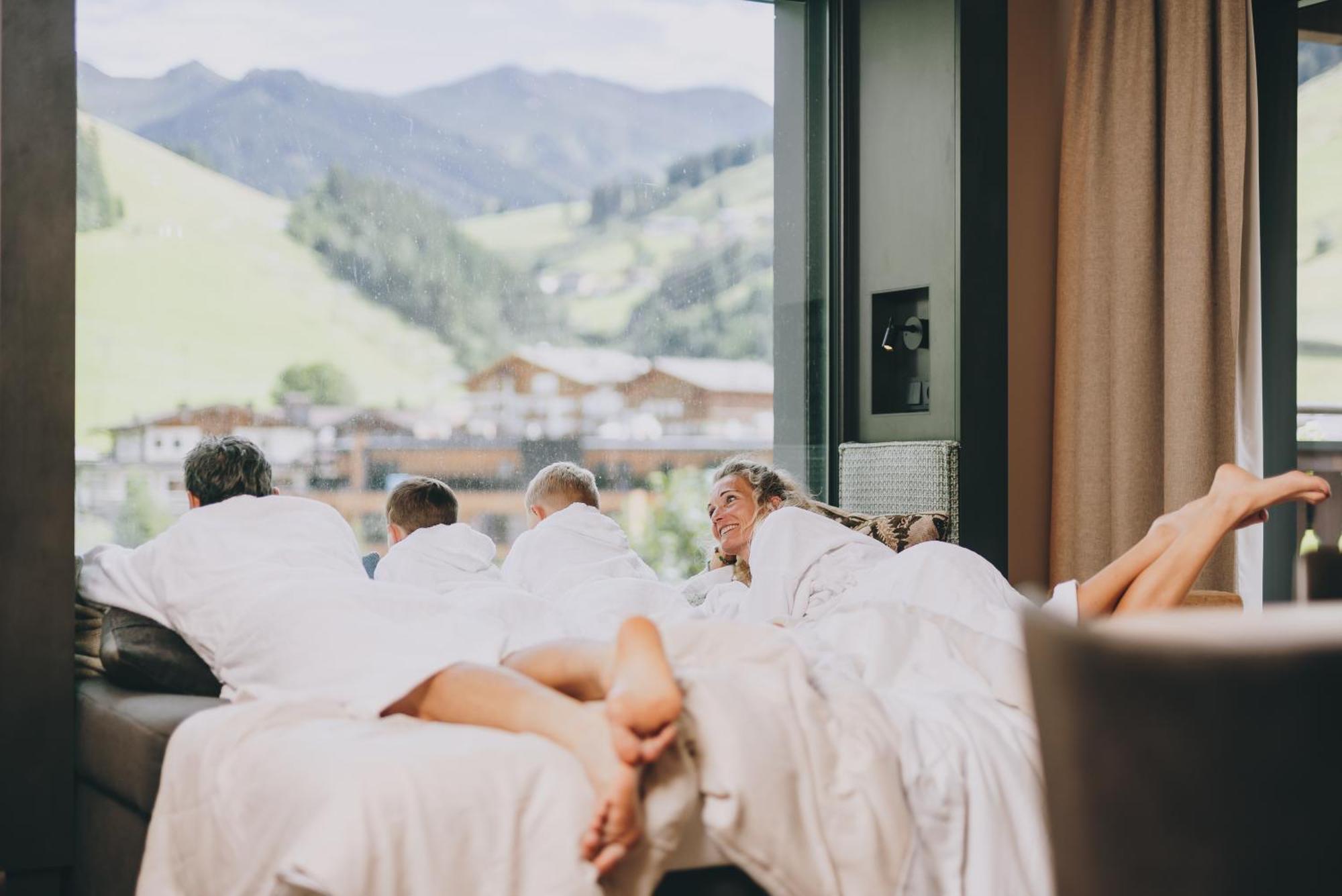 Thomsn Central Hotel & Appartements Saalbach-Hinterglemm Eksteriør billede