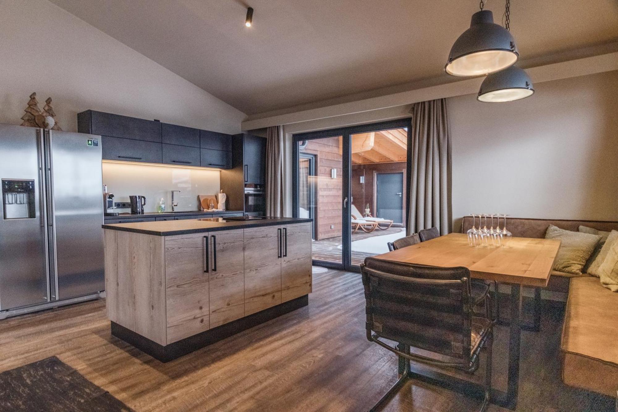 Thomsn Central Hotel & Appartements Saalbach-Hinterglemm Eksteriør billede