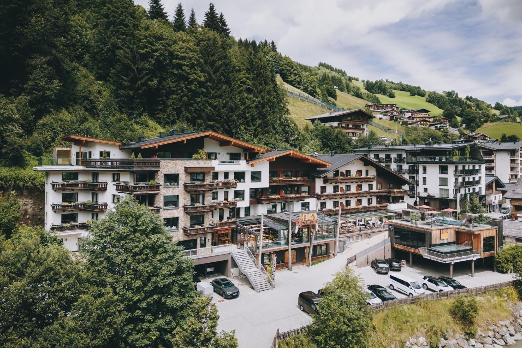 Thomsn Central Hotel & Appartements Saalbach-Hinterglemm Eksteriør billede